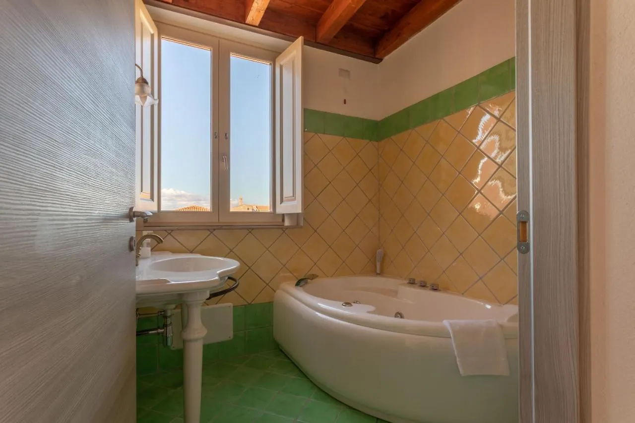 Maison Belle Epoque & Suites Oristano 0*,  Italy