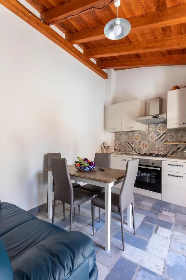 Apartment Maison Belle Epoque & Suites Oristano Italy